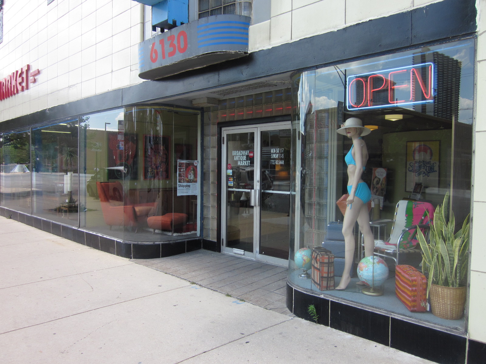 Broadway Antique Market Antique Stores In Chicago, IL